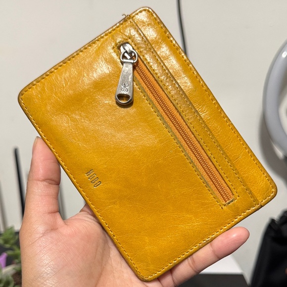 2 HOBO Mustard and Sky Leather Wallet - Picture 6 of 9